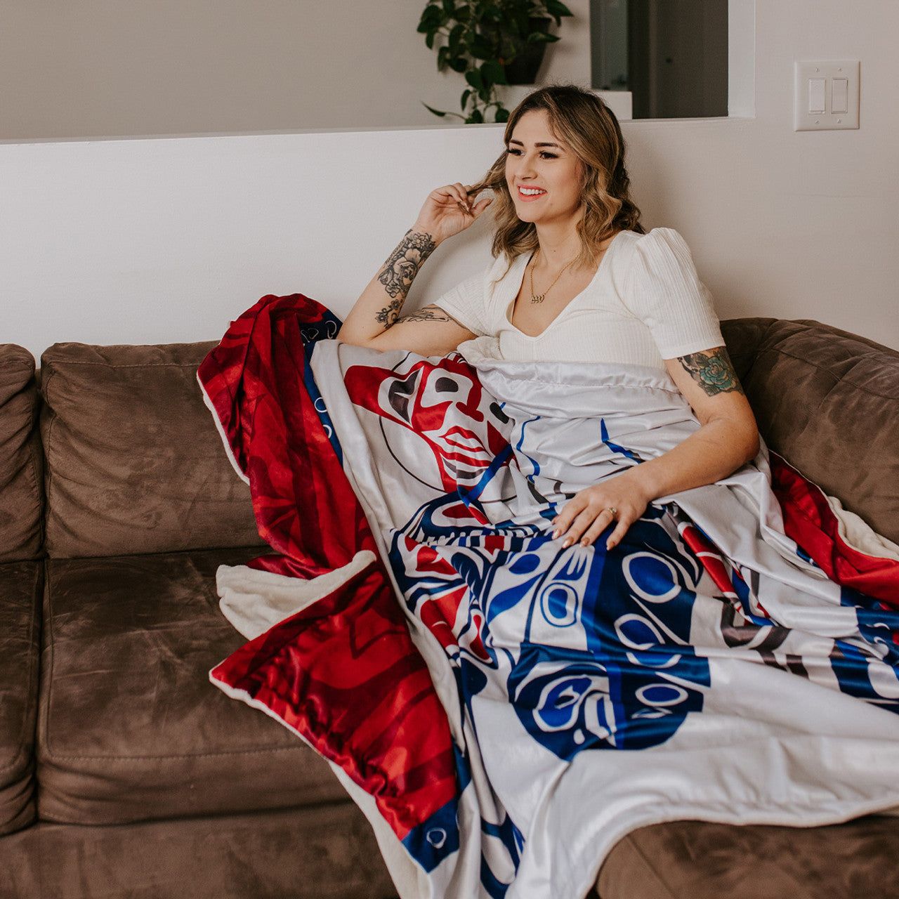 Premium Fleece Blanket - Salmon Life Cycle (Feathers)
